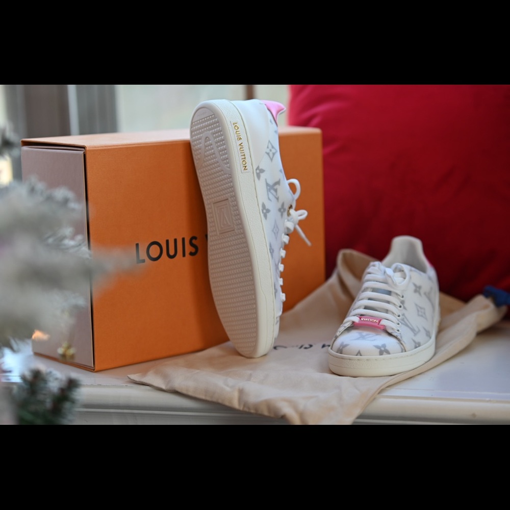 Louis Vuitton Front Row Sneakers